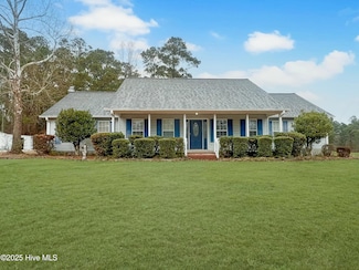 136 Red Man Rd, Jacksonville, NC 28546
