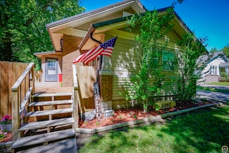217 Ohio Ave, Holton, KS 66436