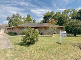 8315 Catalina Ln, Houston, TX 77075