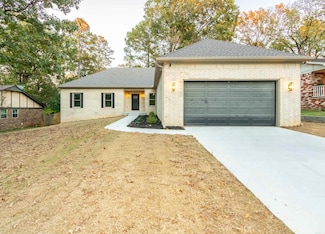 5 Apple Tree Cir, Little Rock, AR 72210