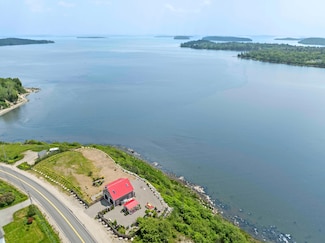 552 Port Rd, MacHiasport, ME 04655