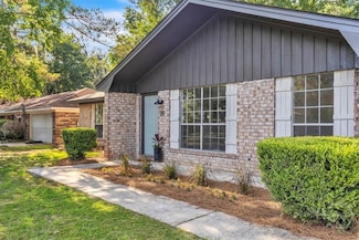 28 Red Fox Dr, Savannah, GA 31419