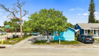 1007 N E St, Lake Worth, FL 33460