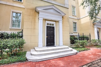 329 W Charlton St, Savannah, GA 31401