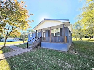 523 W Third St, Lacenter, KY 42065