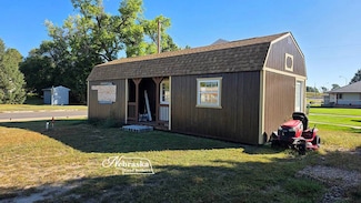 502 Locust St, Thedford, NE 69166