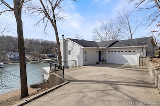 38 Bluebird Dr, Lake Ozark, MO 65049