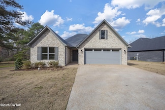 37 Watlington Rd, Jackson, TN 38301