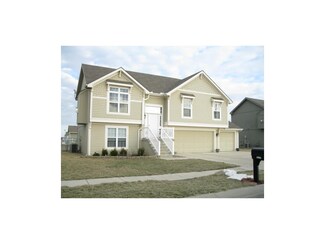 1006 Timberline Dr, Cameron, MO 64429