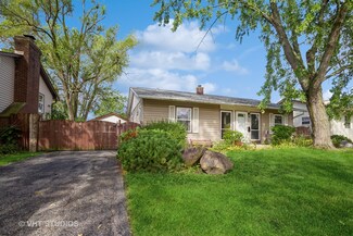28 S Oltendorf Rd, Streamwood, IL 60107
