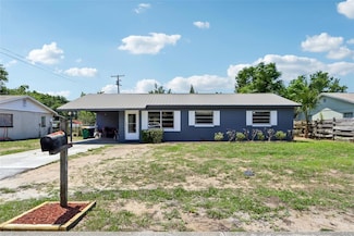 1406 Hope Ct, Tavares, FL 32778