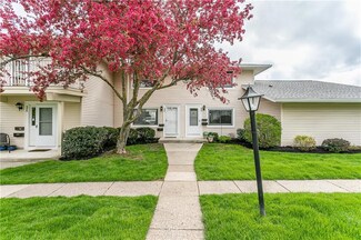 644 Eastbrooke Ln, Rochester, NY 14618