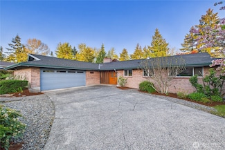 1323 121st Ave SE, Bellevue, WA 98005
