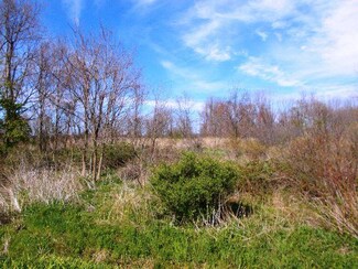 9576 North Rd, Fredonia, NY 14063