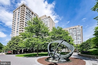4515 Willard Ave, Chevy Chase, MD 20815
