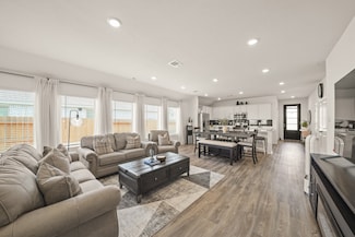 3019 Live Springs Ct, Rosenberg, TX 77471