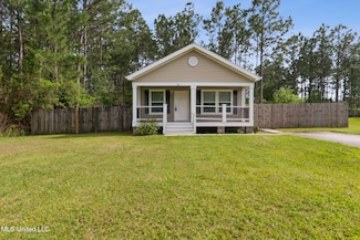 13805 Briarwood Dr, Vancleave, MS 39565