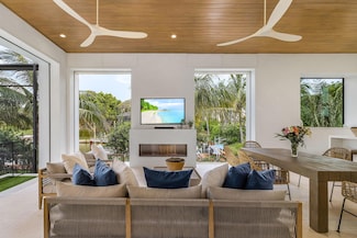 1698 McIlvaine Ct, Marco Island, FL 34145