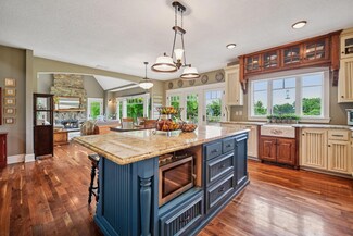 1755 Chateau Way, Maple Plain, MN 55359
