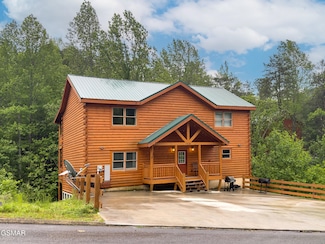 1614 Barn Door Ln, Sevierville, TN 37862