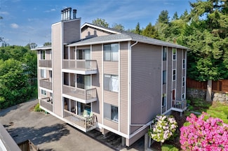 2334 NE 102nd St Unit 101, Seattle, WA 98125