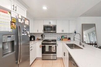 1947 Wellington Ln Unit 1, Vista, CA 92081