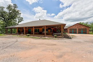 1128 Flaming Oaks Dr, Norman, OK 73026