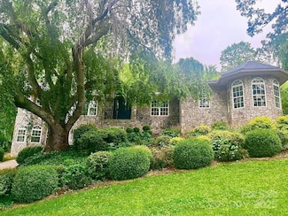 3 Northwood Rd, Asheville, NC 28804