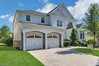 18 Avon Rd, Warren, NJ 07059