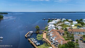 118 Governor St Unit 208, Green Cove Springs, FL 32043