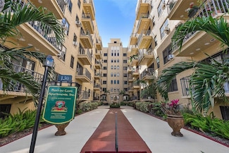 130 4th Ave N Unit 608, Saint Petersburg, FL 33701