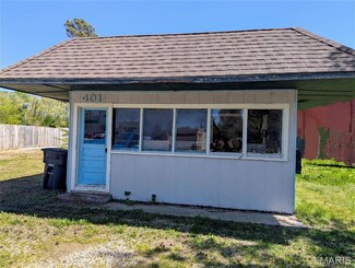401 Grand Ave, Campbell, MO 63933