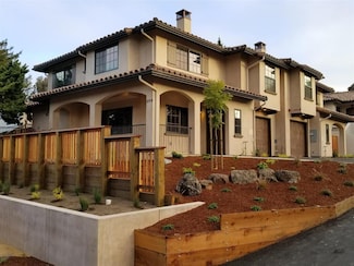 504 B Pine St, Capitola, CA 95010