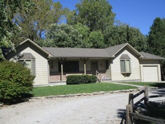 708 E F St, Hillsboro, KS 67063