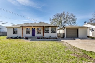2609 W Bewick St, Fort Worth, TX 76109