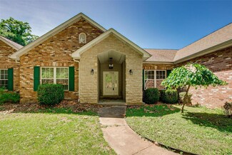 1649 Timber Bluff Trail, Pacific, MO 63069
