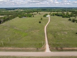 2386 N 381, Wetumka, OK 74883