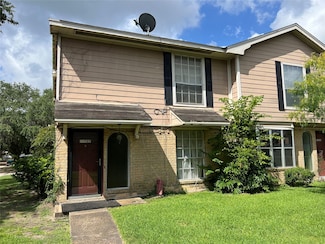 13527 Castilian Dr Unit 1, Houston, TX 77015