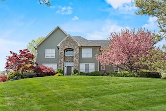 21 Castleton Dr, Highland Mills, NY 10930
