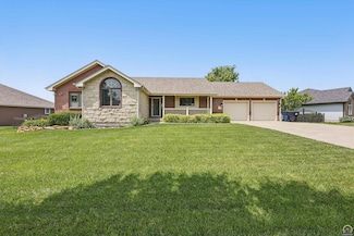 4727 NW Kendall Dr, Topeka, KS 66618