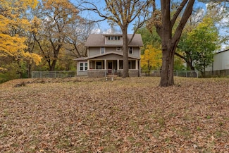 708 S Bluff St, South Beloit, IL 61080