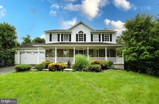 8919 Kiger St, Lorton, VA 22079