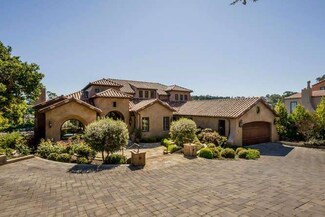125 Los Robles Dr, Burlingame, CA 94010