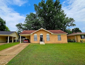 5298 Sunray Dr, Memphis, TN 38118