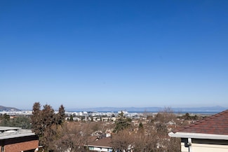 943 Hillcrest Blvd, Millbrae, CA 94030