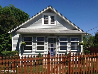 4105 33rd St, Mount Rainier, MD 20712