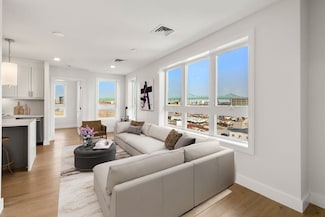 301 Border St Unit 409, Boston, MA 02128
