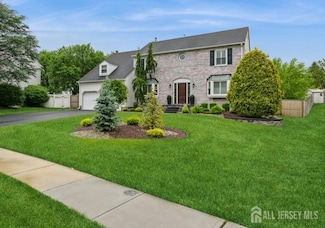 15 Princess Dr, North Brunswick, NJ 08902