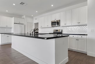 82410 Murray Canyon Dr, Indio, CA 92201