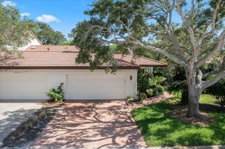 810 Parkside Place, Indian Harbour Beach, FL 32937